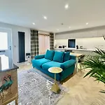 Holiday home Cygnet No 5 -free Parking