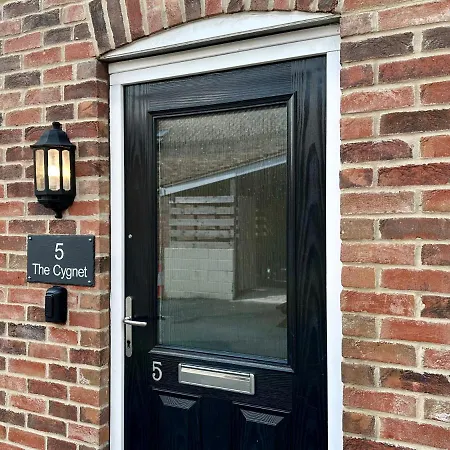 Holiday home Cygnet No 5 -free Parking *